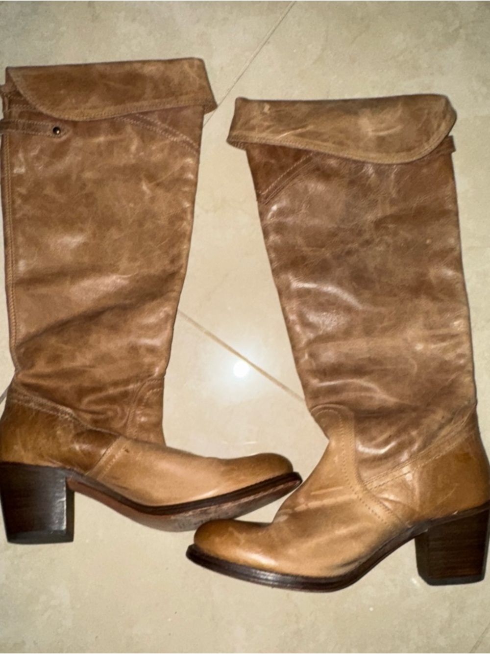 Classic Tall Women's Leather Frye Boots size 9 - Picture 3 of 16